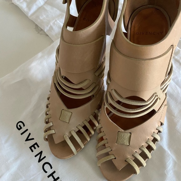 Givenchy Gladiator Sandal Heels. - Picture 8 of 11
